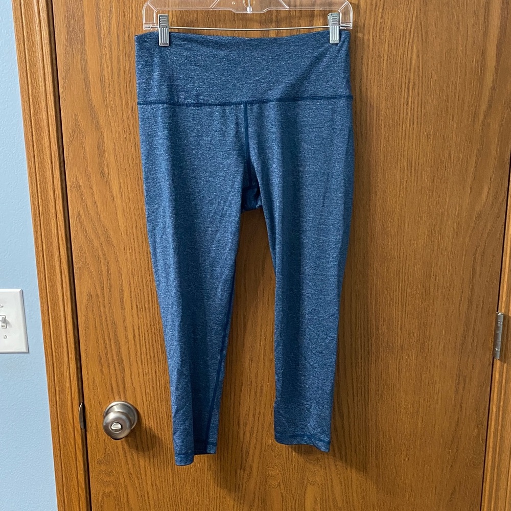 “5/$20” 90 Degree by Reflex size large blue Capri leggings